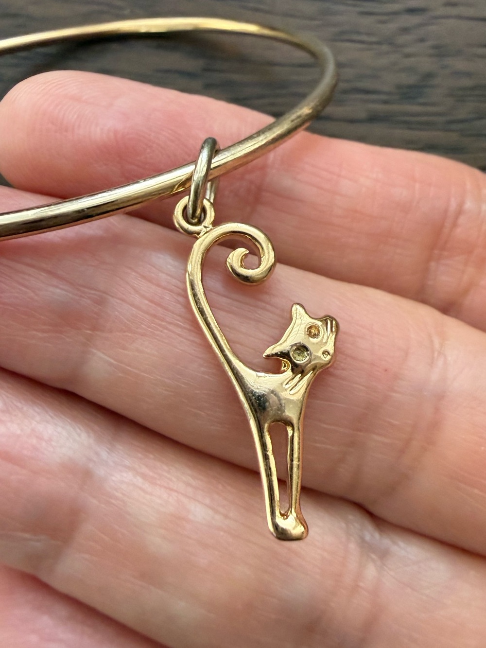 Gold Cat Charm Bangle Bracelet - Women Jewelry - Picture 3 of 6